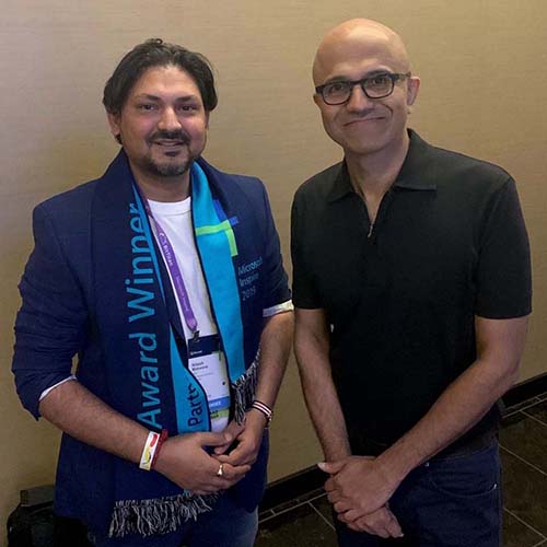 Satya Nadella and Nilesh Makwana at INSPIRE 2019 photo
